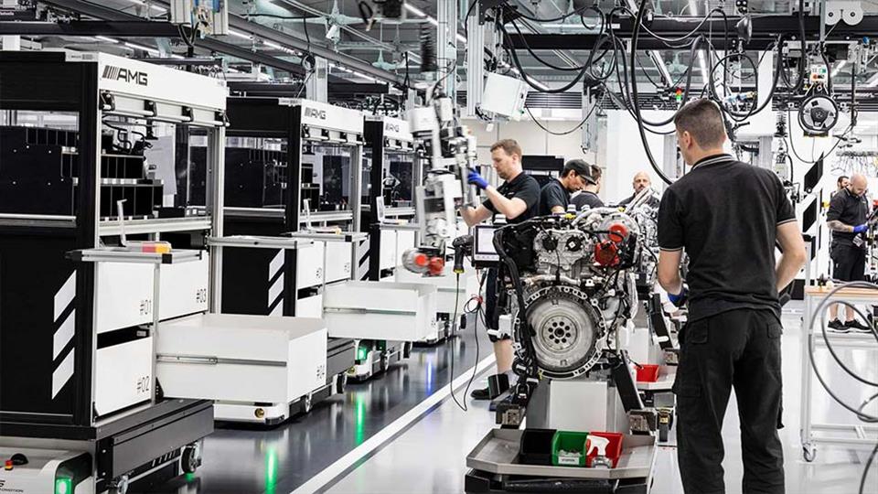ساخت قوی ترین پیشرانه 4 سیلندر جهان در بخش AMG مرسدس بنز